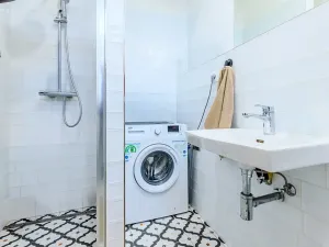 Prodej bytu 1+1, Praha - Karlín, Prvního pluku, 38 m2