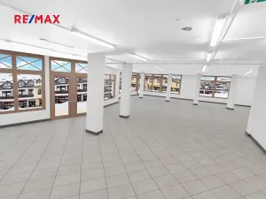 Prodej obchodního prostoru, Harrachov, 283 m2