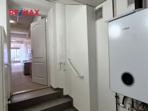 Pronájem obchodního prostoru, Mladá Boleslav, Bělská, 118 m2