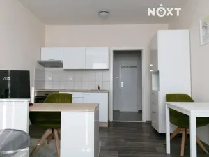 Pronájem bytu 1+kk, Zlín, U Trojáku, 27 m2