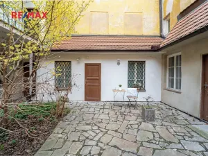 Prodej bytu 3+1, Praha - Malá Strana, Nebovidská, 57 m2
