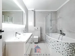 Pronájem bytu 4+kk, Praha - Komořany, Pod lesem, 127 m2