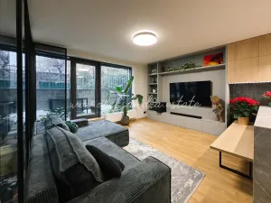 Prodej bytu 2+kk, Praha - Karlín, Křižíkova, 54 m2