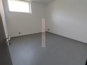 Pronájem skladu, Medlovice, 756 m2