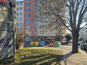 Pronájem bytu 1+kk, Praha - Vysočany, Pešlova, 41 m2