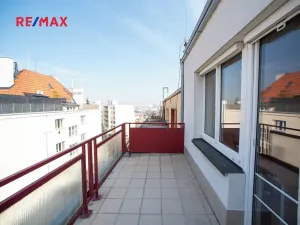 Prodej bytu 3+kk, Praha - Nusle, Zdaru, 64 m2