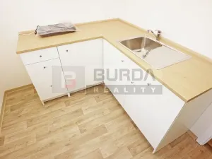 Pronájem bytu 1+1, Neratovice, 27 m2