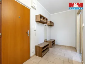 Prodej bytu 2+1, Pardubice - Studánka, Luďka Matury, 74 m2