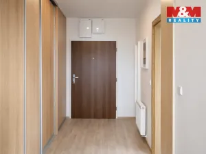 Prodej bytu 1+kk, Praha, Záveská, 32 m2