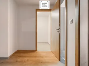 Pronájem bytu 2+kk, Praha - Vysočany, Kolbenova, 55 m2