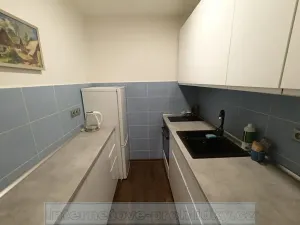 Pronájem bytu 2+kk, Praha - Střížkov, Černého, 48 m2