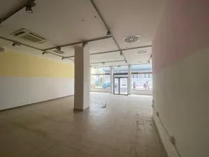 Pronájem obchodního prostoru, Rumburk, Třída 9. května, 300 m2