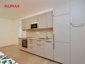 Pronájem bytu 1+kk, Praha - Stodůlky, Hábova, 38 m2