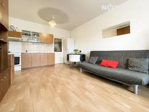 Pronájem bytu 1+kk, Brno, Zderadova, 37 m2