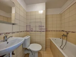 Pronájem bytu 2+kk, Jindřichův Hradec, sídliště Vajgar, 31 m2