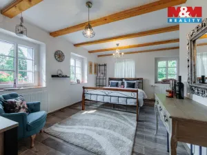 Prodej rodinného domu, Libá, 228 m2