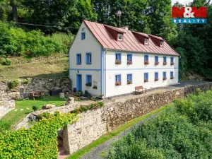 Prodej rodinného domu, Libá, 228 m2