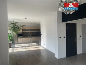 Pronájem atypického bytu, Strakonice - Strakonice I, Mlýnská, 92 m2