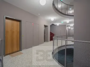 Prodej bytu 1+kk, Praha - Smíchov, Toyen, 42 m2