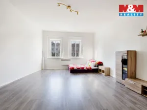 Prodej bytu 1+1, Chabařovice, Husovo náměstí, 59 m2