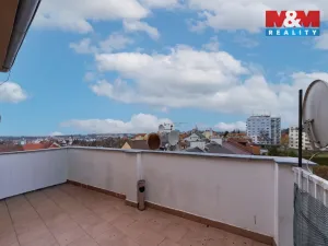 Prodej bytu 2+1, Cheb, Na Hradčanech, 54 m2