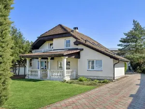 Pronájem rodinného domu, Roztoky, U háje, 230 m2