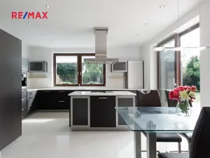 Prodej rodinného domu, Říčany, Tulipánová, 260 m2