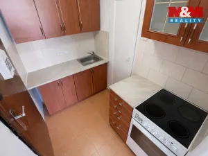 Pronájem bytu 1+kk, Praha - Vršovice, Ruská, 35 m2