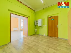 Prodej obchodního prostoru, Cheb, Na Hradčanech, 300 m2