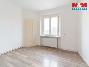 Prodej bytu 2+1, Cheb, Karlova, 67 m2