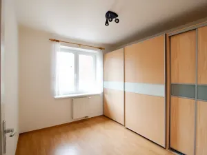 Prodej bytu 2+kk, Vestec, Ve Stromkách, 48 m2