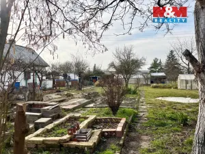 Prodej zahrady, Louny, Parašutistů, 684 m2