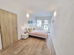 Prodej vícegeneračního domu, Černá v Pošumaví, 200 m2