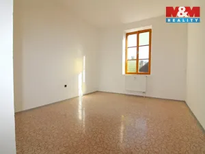 Prodej bytu 3+1, Nový Bor - Arnultovice, Gen. Svobody, 90 m2