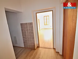 Prodej bytu 3+1, Nový Bor - Arnultovice, Gen. Svobody, 90 m2