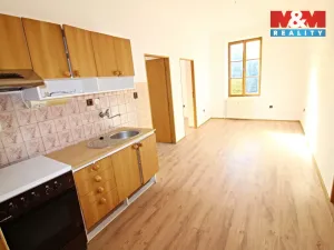 Prodej bytu 3+1, Nový Bor - Arnultovice, Gen. Svobody, 90 m2