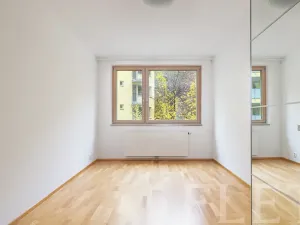 Pronájem bytu 4+kk, Praha - Žižkov, Jeseniova, 117 m2