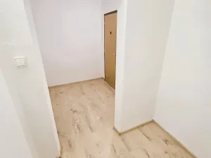 Pronájem bytu 2+kk, Ústí nad Labem, Žežická, 48 m2