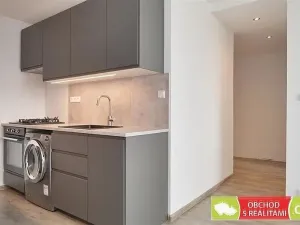 Pronájem bytu 2+kk, Praha, Pujmanové, 40 m2