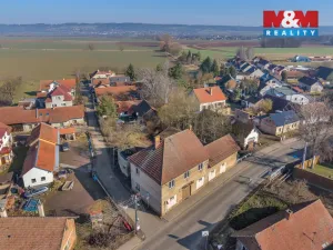 Prodej rodinného domu, Chomutice, 260 m2