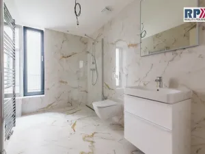 Prodej bytu 5+kk, Praha - Klánovice, U trativodu, 146 m2