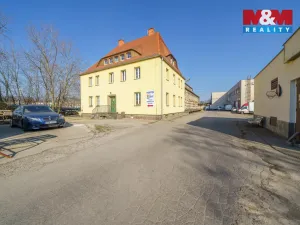 Prodej obchodního prostoru, Teplice, Libušina, 760 m2