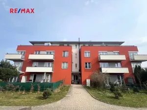 Pronájem bytu 1+kk, Praha - Pitkovice, Strakošová, 32 m2