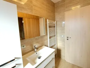 Prodej rodinného domu, Doubravy, 190 m2