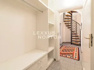 Pronájem bytu 2+1, Praha - Malá Strana, Vlašská, 73 m2