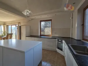 Prodej pozemku pro bydlení, Albrechtice, Mikulova, 17842 m2