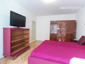 Pronájem bytu 2+1, Praha - Vinohrady, Vinohradská, 52 m2