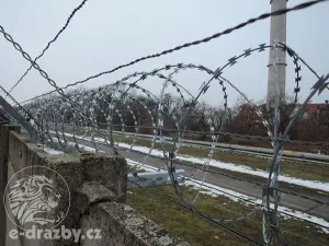 Dražba pozemku, Veltrusy, 3560 m2