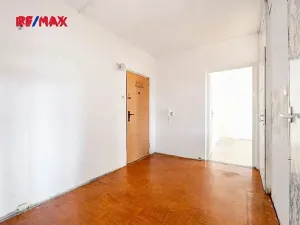 Prodej bytu 2+1, Hostomice, Školní náměstí, 55 m2