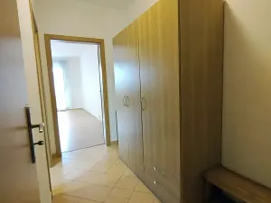 Pronájem bytu 1+kk, Praha - Hostivař, Bratislavská, 44 m2